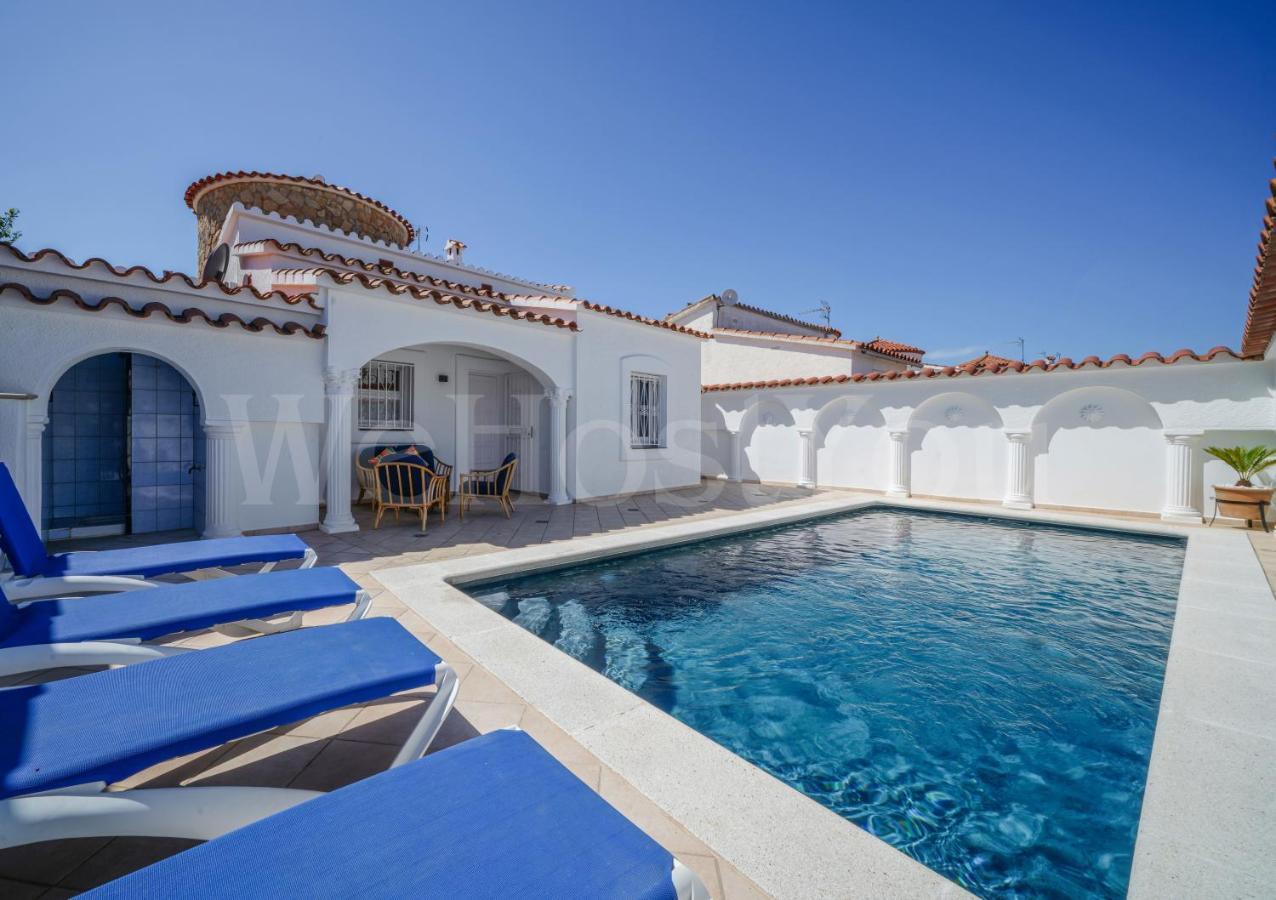 Villa Et Studio Avec Piscine - Wehostyou Empuriabrava Eksteriør bilde