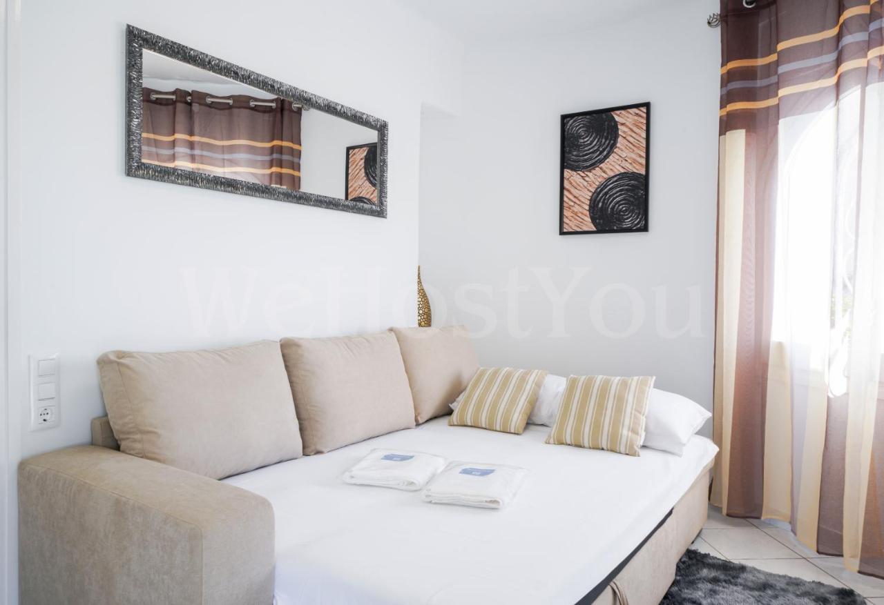 Villa Et Studio Avec Piscine - Wehostyou Empuriabrava Eksteriør bilde
